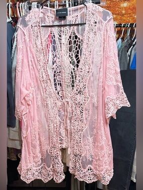 ✨ LIV Los Angeles Pink Lace Crochet Kimono Cardigan Cover Up | XL | EUC ✨